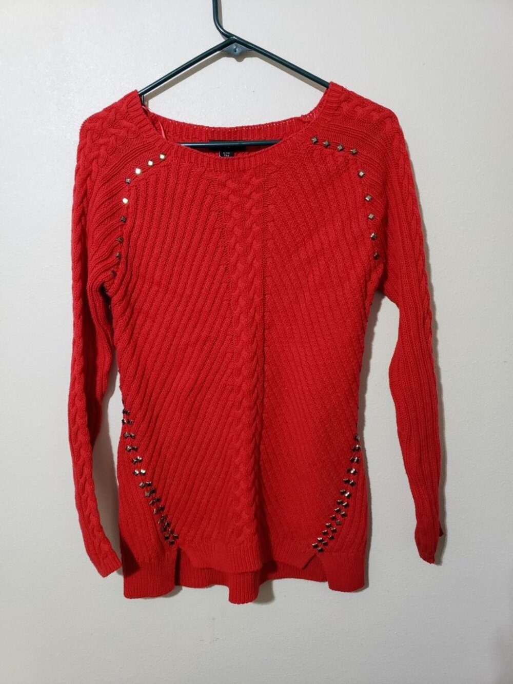 Intro red, long sleeve, 100% cotton, ribbed top, sweater, size petite medium